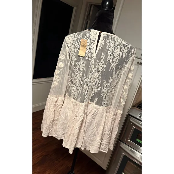 New American Eagle Lace Bell Sleeve Top XXL - Picture 6 of 8